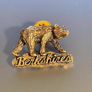 GOLD PLATED, Rare Mark Eliot Schwabe, Signed “Berkshires”, 3D Walking Bear Pin.